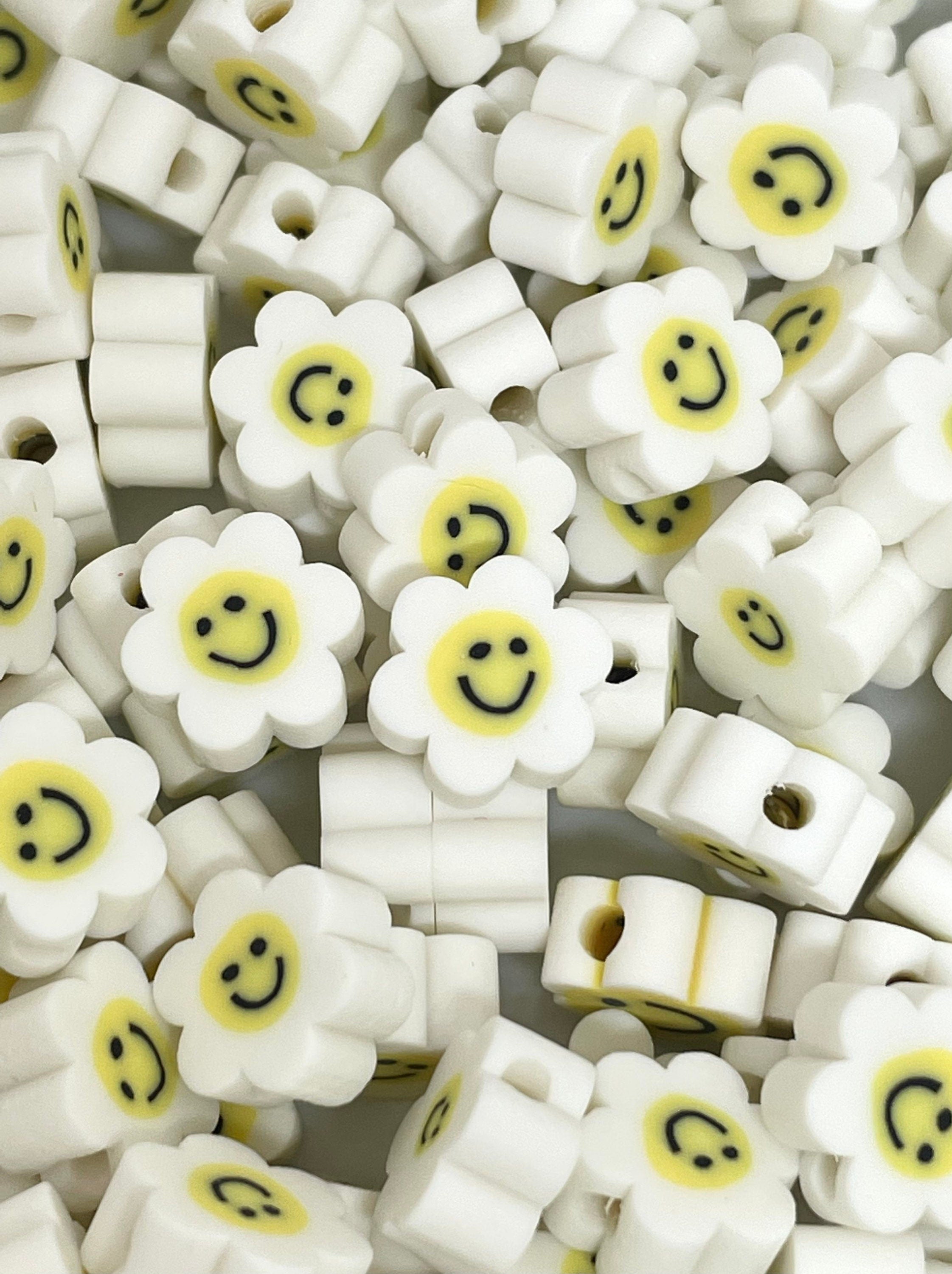 Kawaii Daisy Flower Beads made from Clay, Happy Face Beads for Jewelry Making, Flower Charms, White Beads